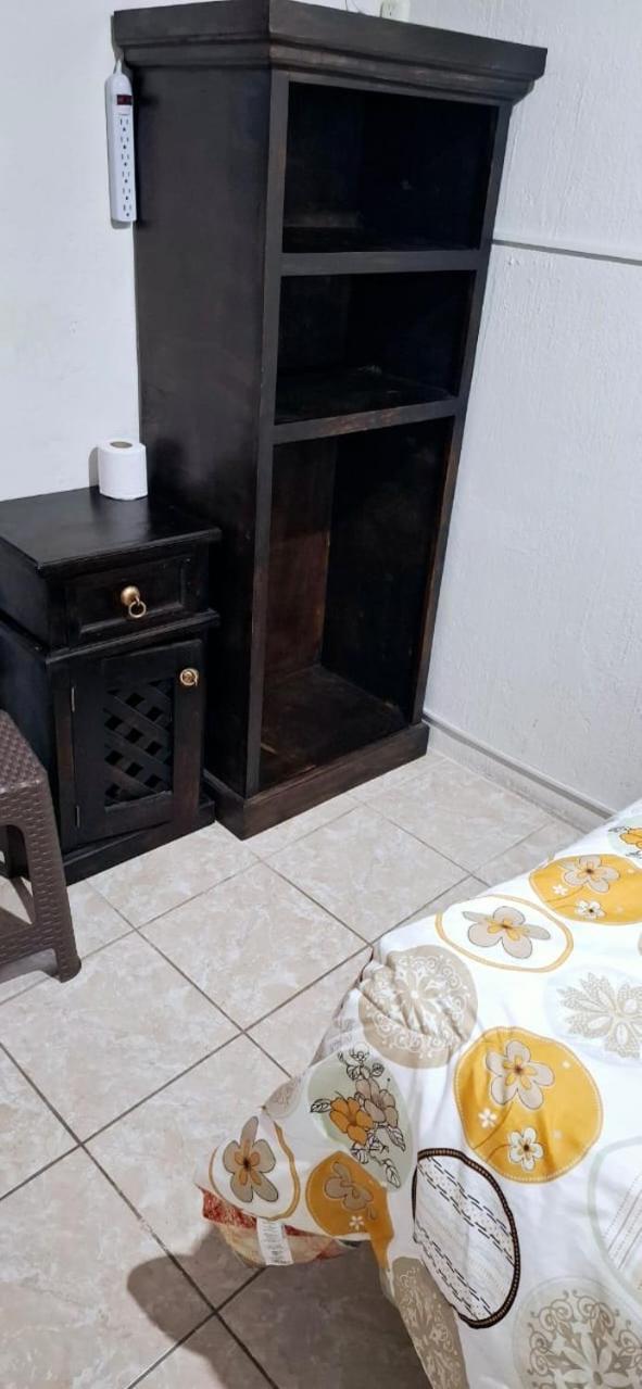 Hotel Ideal, Your House In Quetzaltenango Eksteriør bilde
